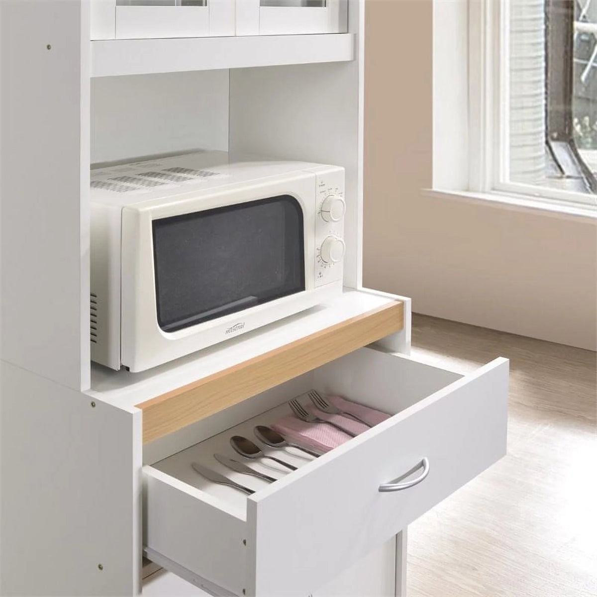 White Kitchen Cabinet F22258
