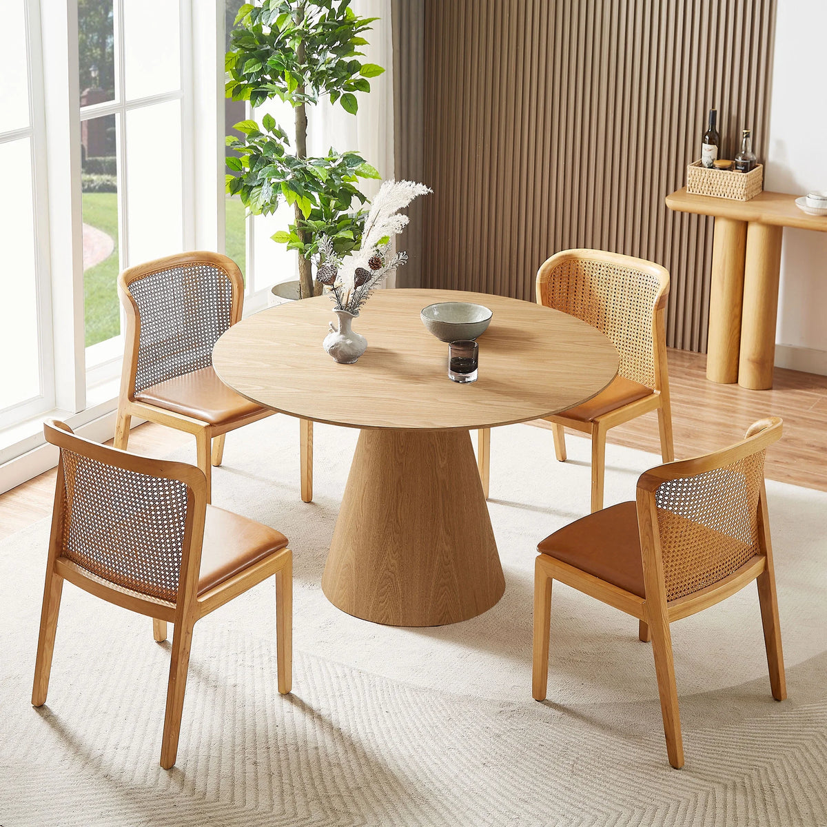 47.24'' Wooden Round Dining Table E511