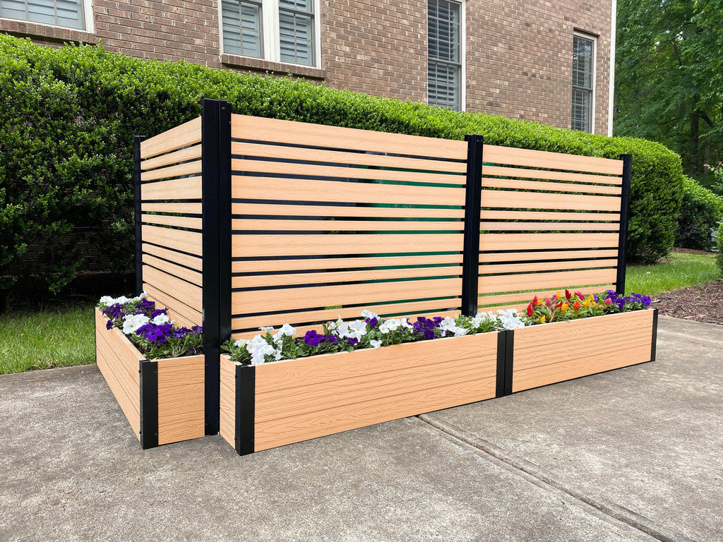 Freestanding Vinyl Outdoor Privacy Screen and Planter Box Kit B991857